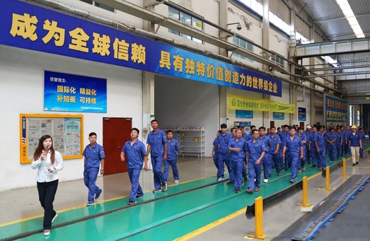 全球好機手，走進徐工道路