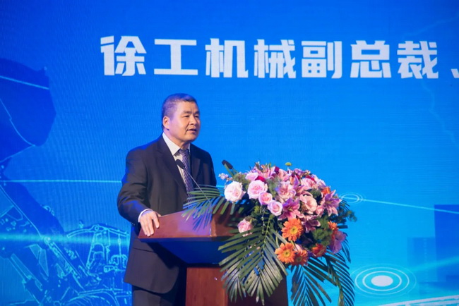 徐工機械副總裁、鏟運機械事業(yè)部總經(jīng)理、黨委書記王慶祝
